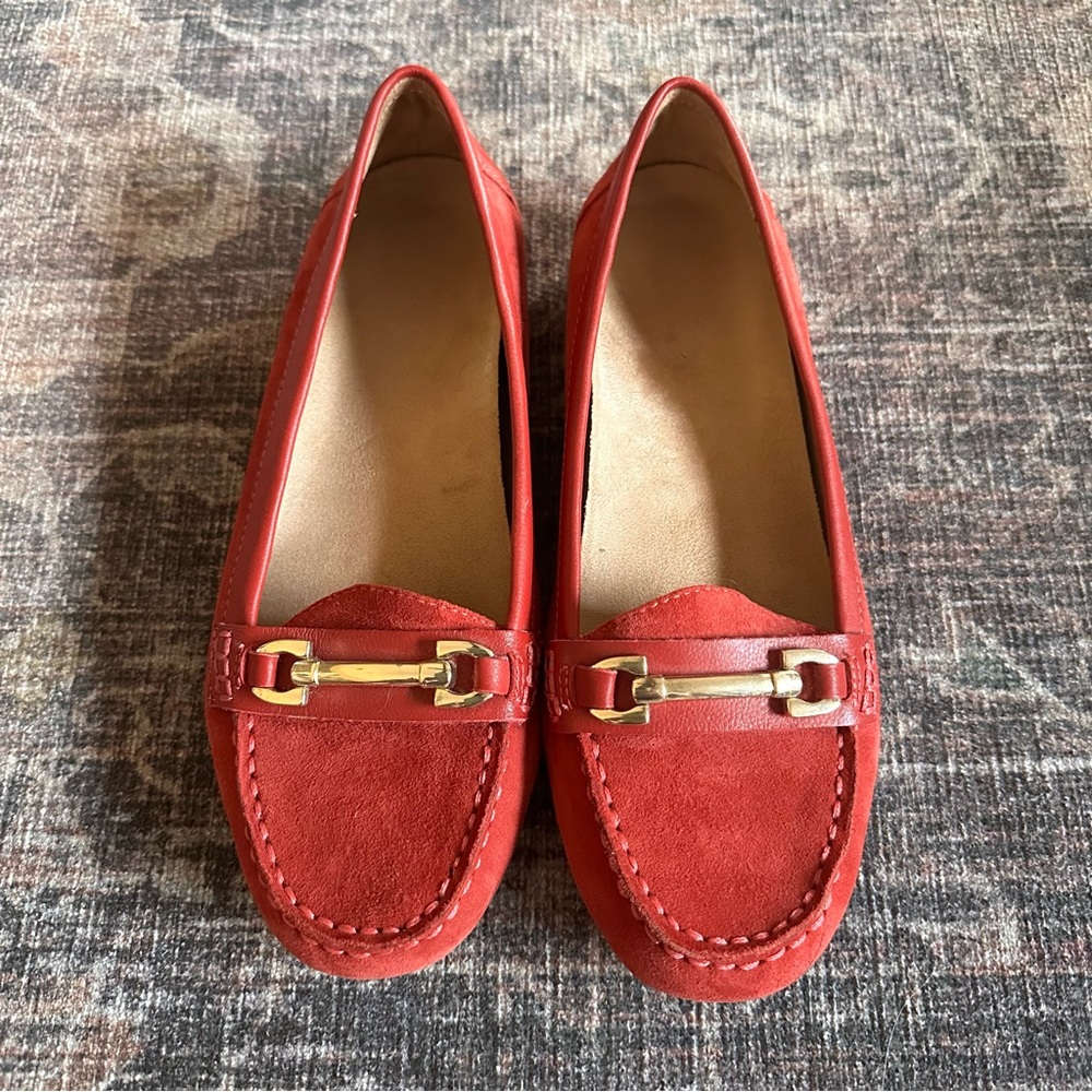 Vionic Brick Red Loafers | Women’s 7 | Gold Hardware - Picture 2 of 11